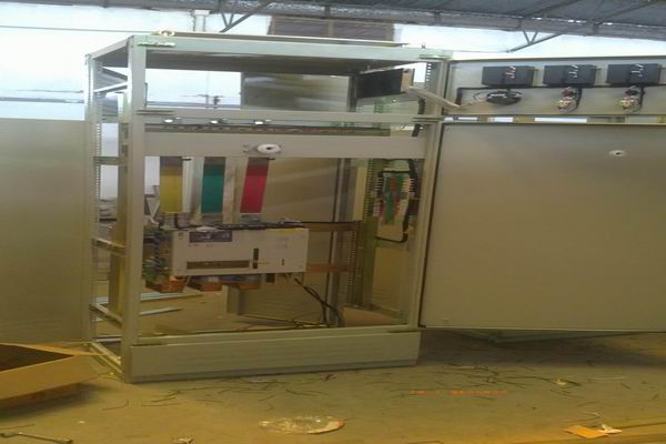 荣邦乡控制柜-3683品牌总闸控制柜的使用原则